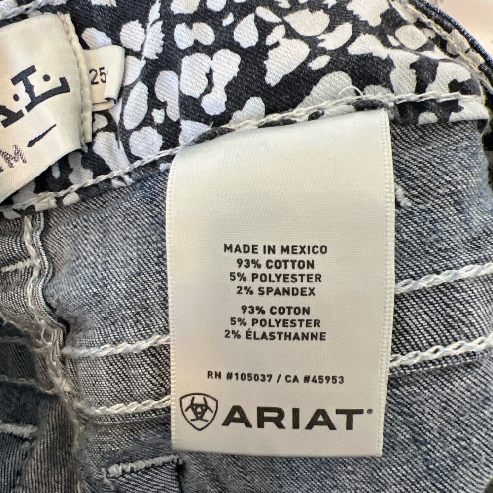 *Repaired* Ariat R.E.A.L. Denim Bootcut Jeans Dark Wash Stretch Women’s 25S - Picture 3 of 7